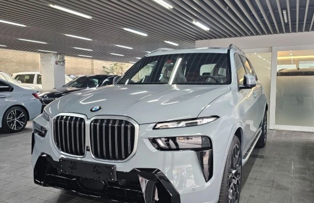 BMW X7 40d M Sport, 2023