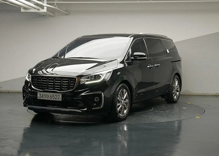 Kia Carnival, 2.2 CRDI, дизель, АКПП 4wd, 2018г.