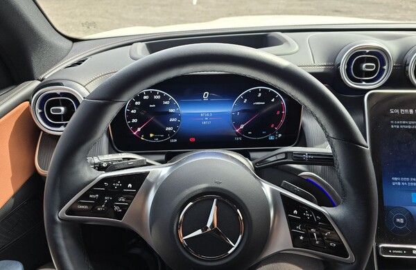 MERSEDES BENZ GLC220D 4MATIC